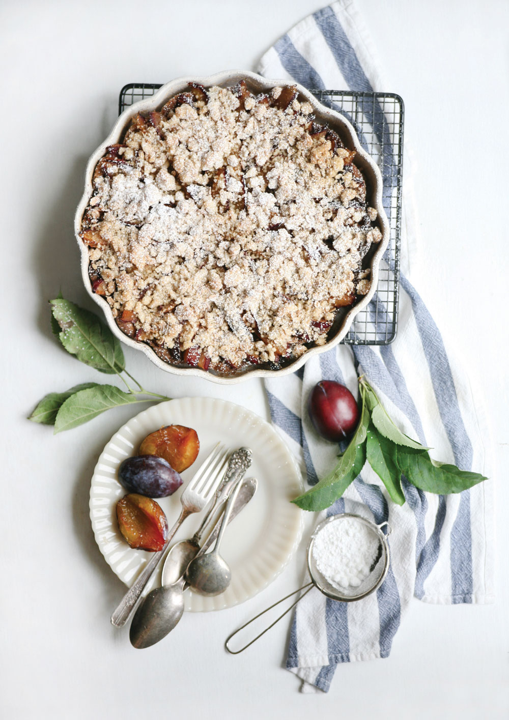 Gluten-Free-Crumble-Plum-Pie-Pure-Ella-Leche