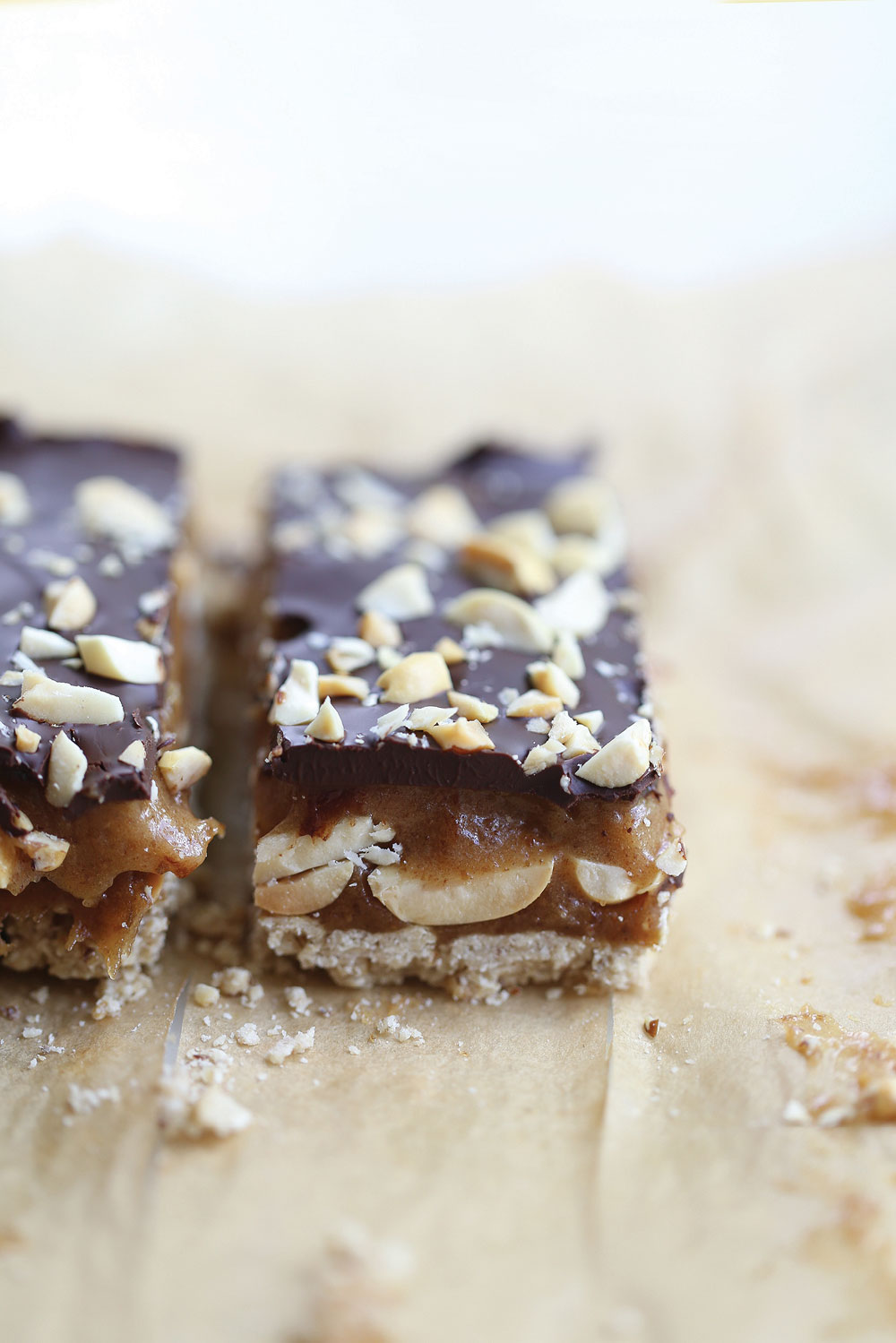 Barres Snickers vegan et sans gluten - Healthy Alie