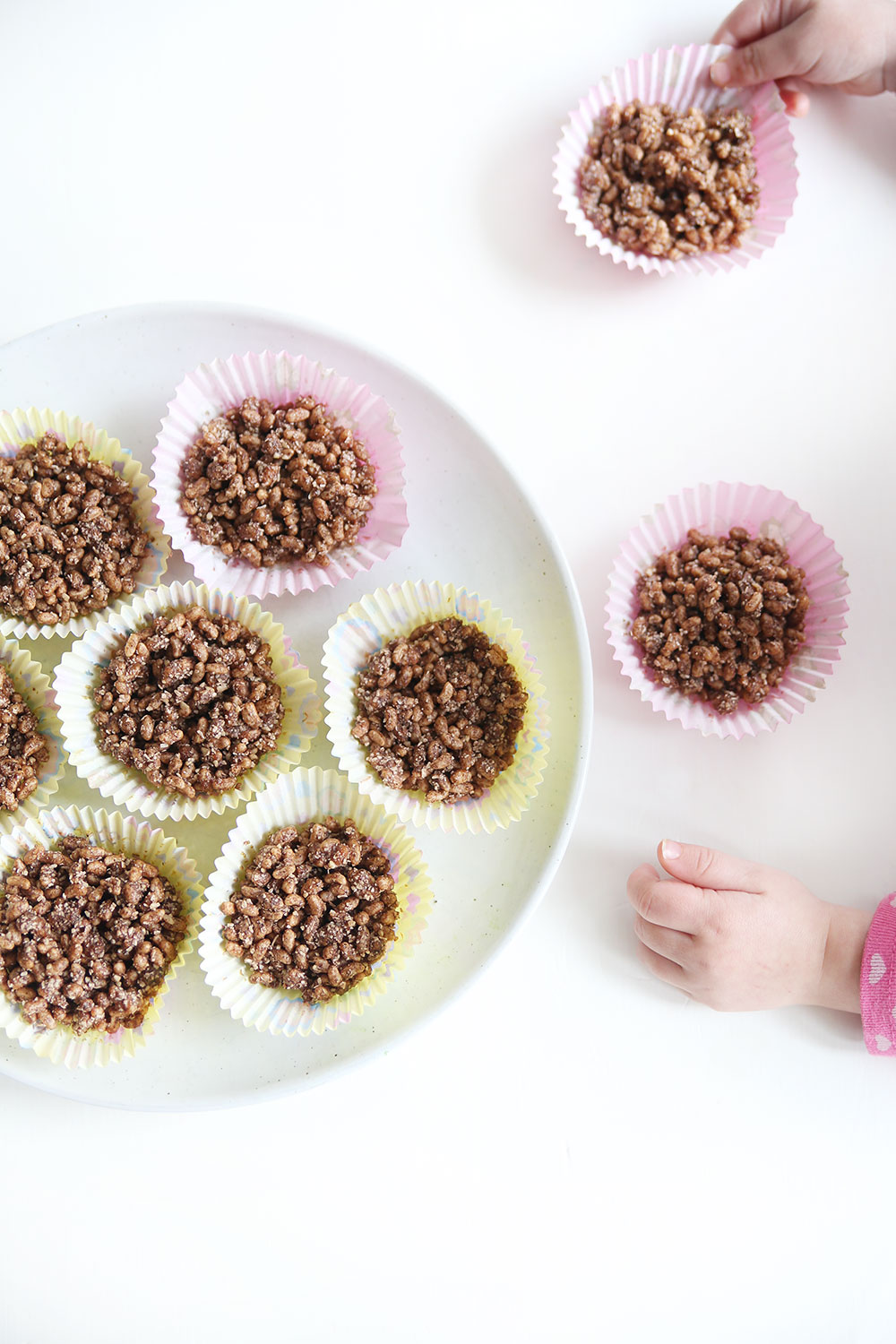 Healthy Chocolate Rice Crispy Treats (vegan)