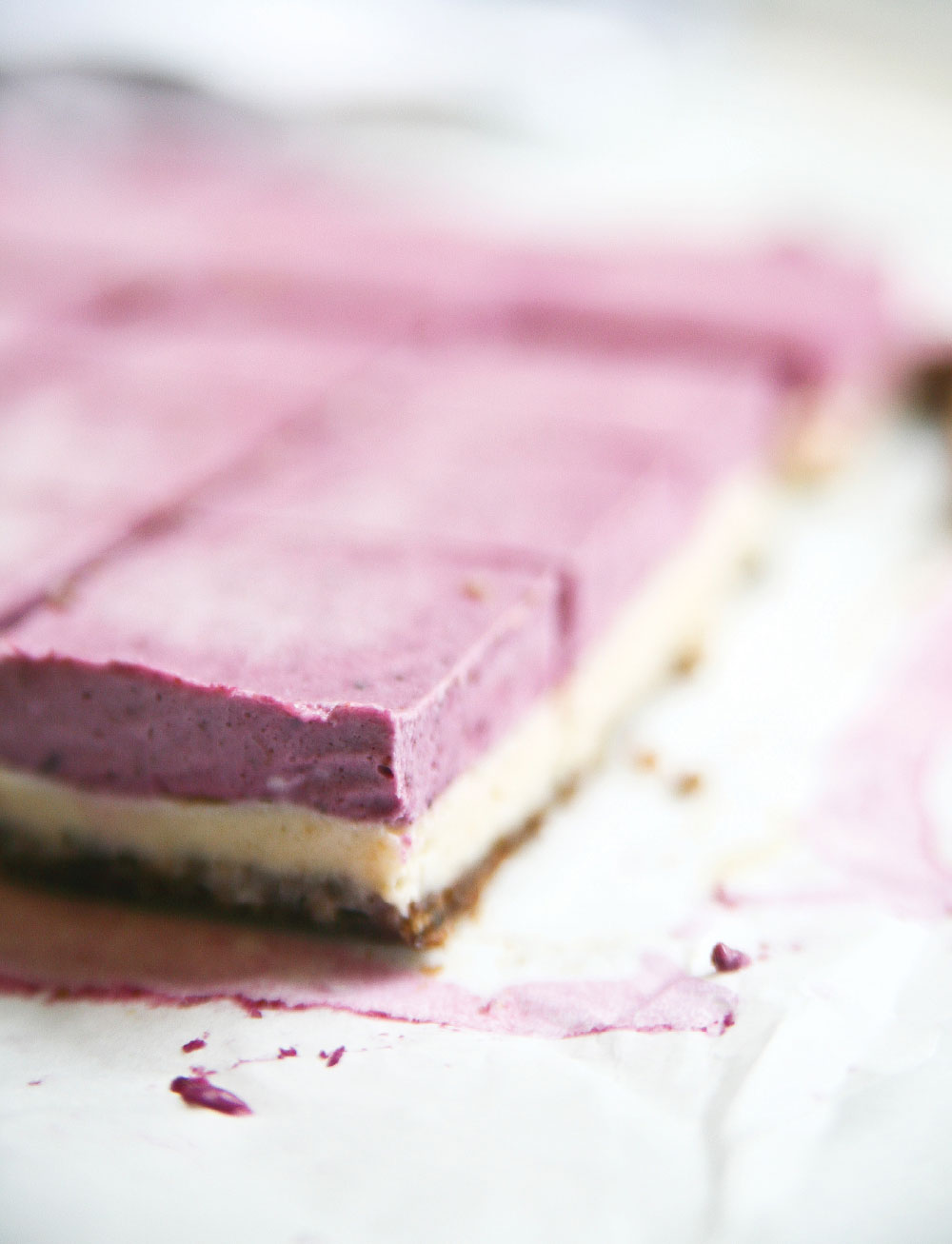 Raw Berry Burst Vegan Cheesecake 