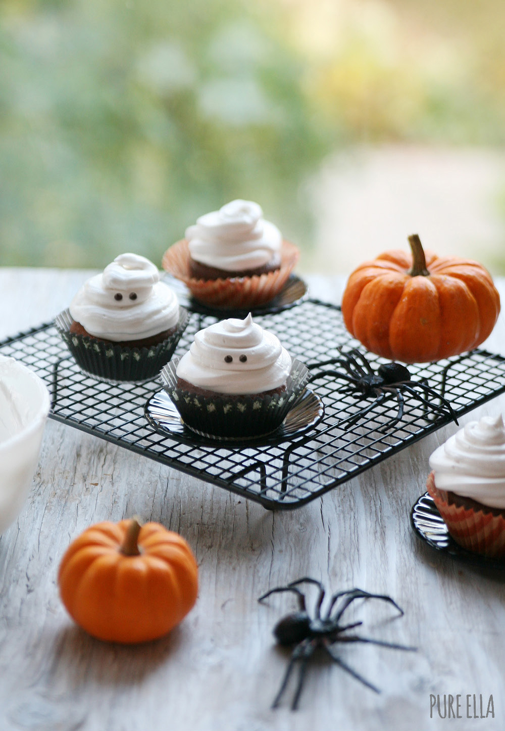 Pure-Ella-Vanilla-Cupcakes-Halloween6