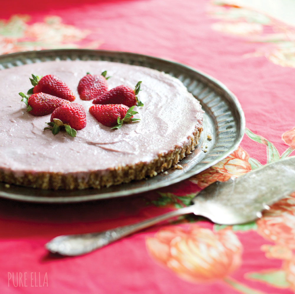 Pure-Ella-creamy-strawberry-icebox-cake-a-vegan-cheesecake3