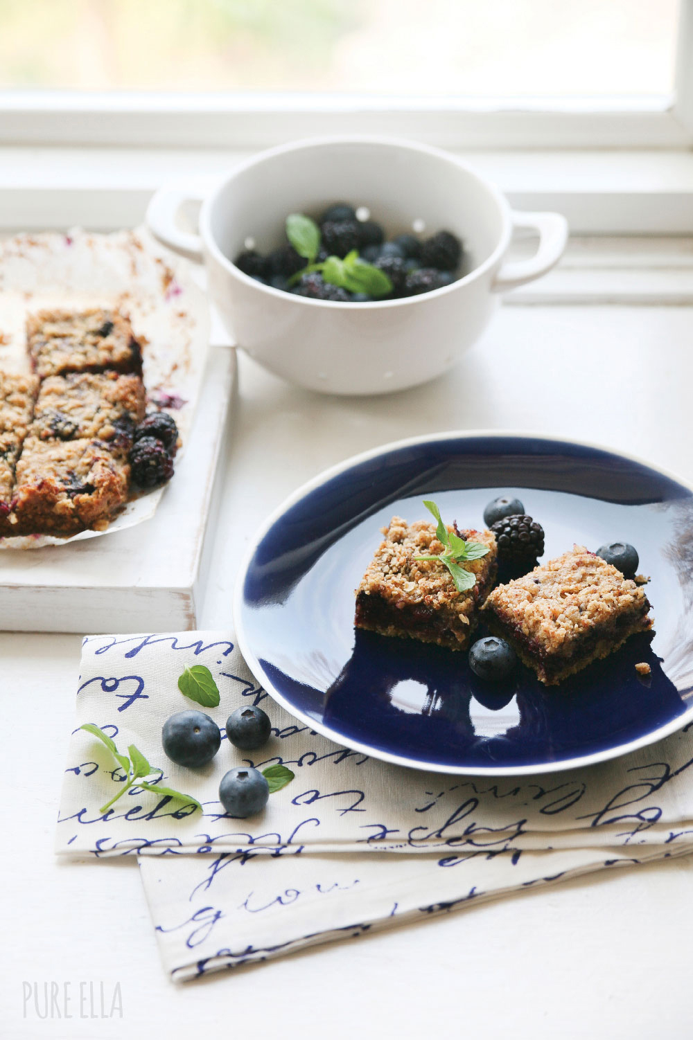 Pure-Ella-gluten-free-vegan-blueberry-blackberry-crumb-squares9
