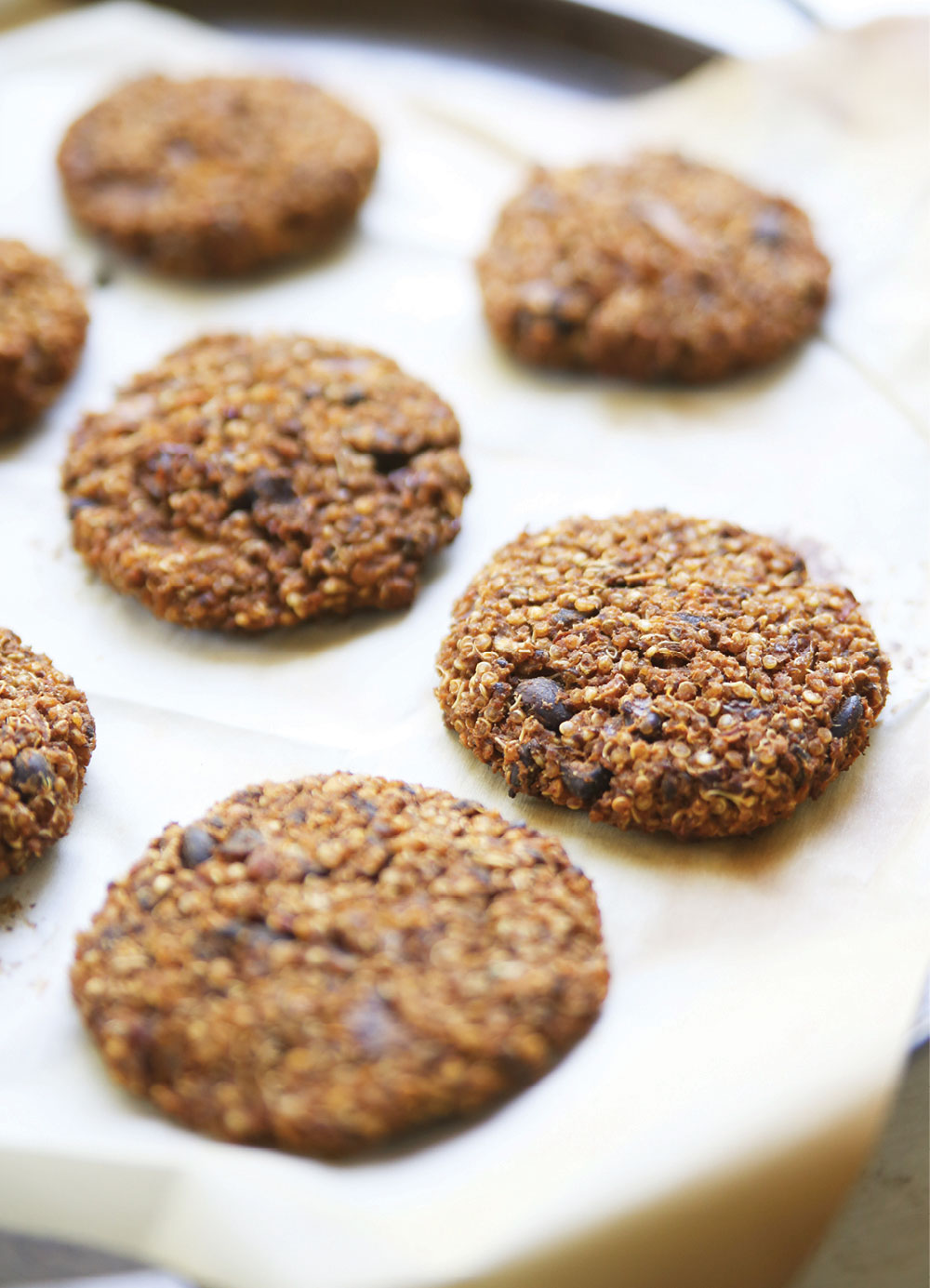 quinoa-black-bean-cakes-pure-deliciously-ella-leche4