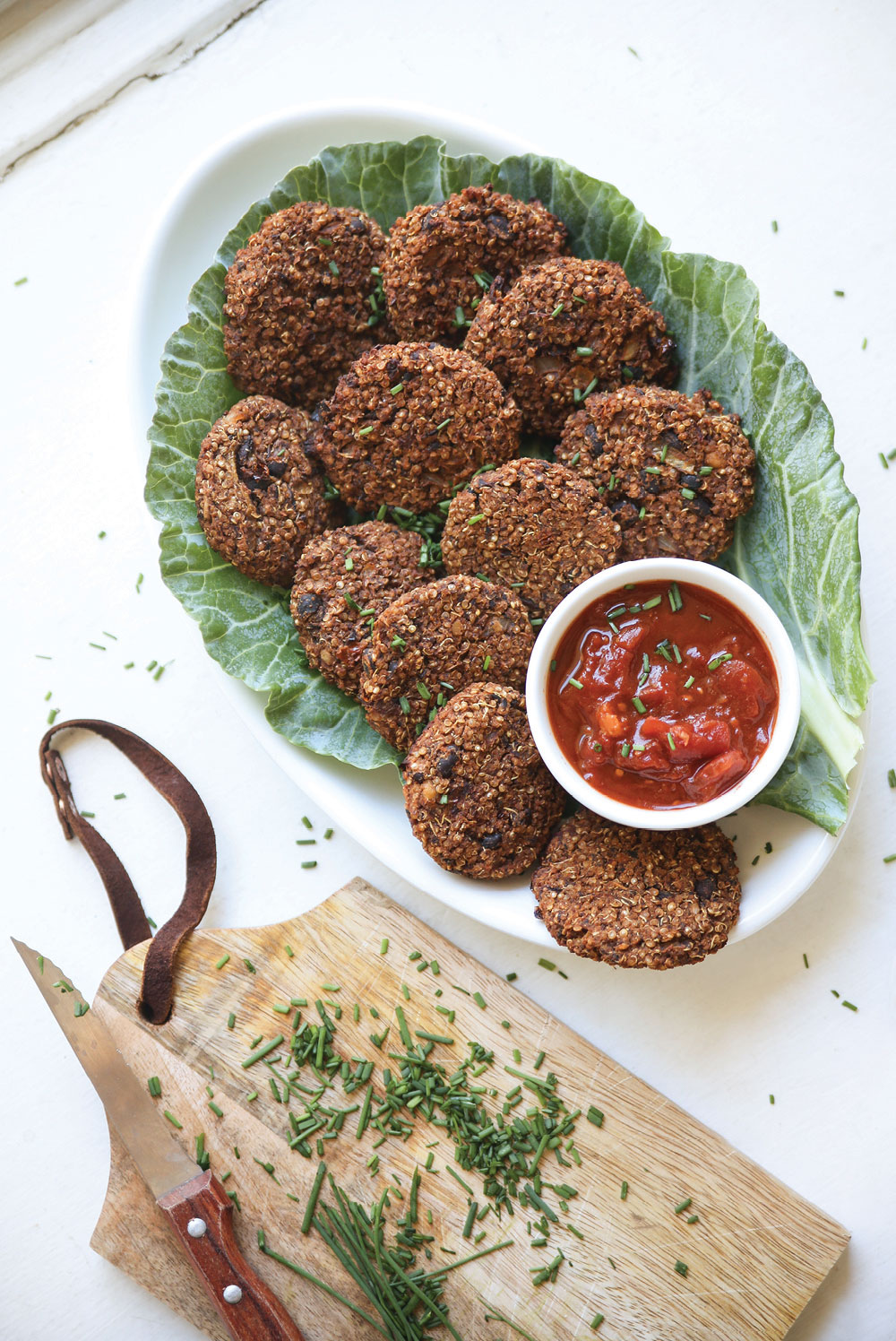 quinoa-black-bean-cakes-pure-deliciously-ella-leche6